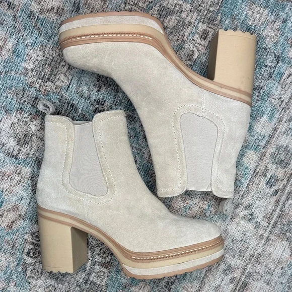Steve Madden Lexa Cream Neutral Chunky Heeled Bootie 9 - Picture 3 of 14